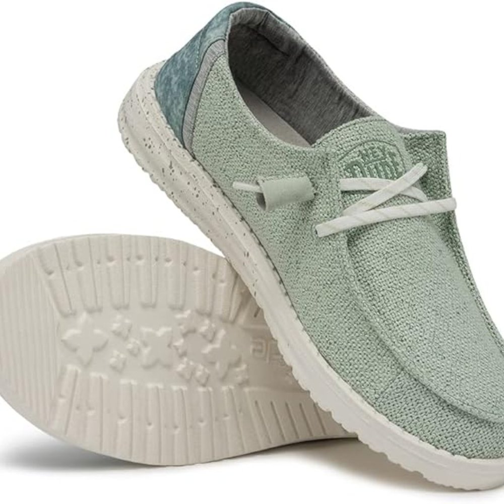 Hey Dude Womens Wendy Woven NWOT size 8 Mint